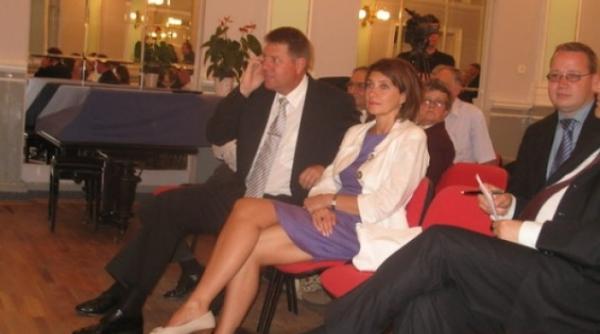 cum a resim it so ia lui iohannis atacurile gabrielei firea