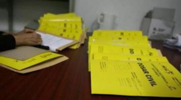 judecatoare din bra ov roxana anca adam adusa de masca i la sediul dna intr un dosar de corup ie