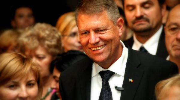 klaus iohannis pe facebook ce mesaj de mul umire le a transmis sus inatorilor