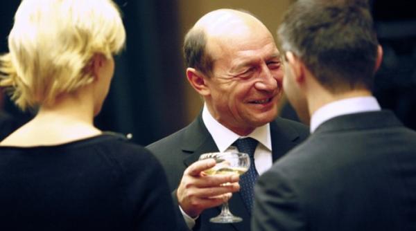 basescu nu am suferit atacuri cerebrale am o singura boala
