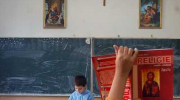 religia scoasa din coli religia inlocuita cu etica i cultura civica