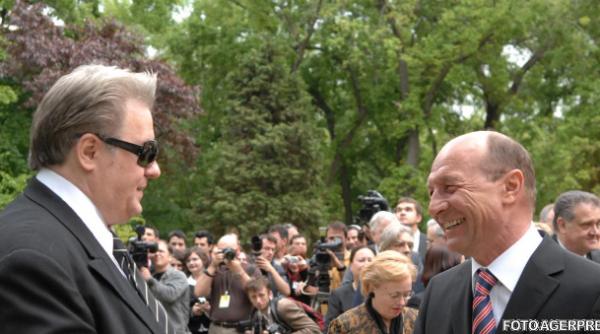 traian basescu sifilis diagnosticul lui corneliu vadim tudor pentru pre edinte