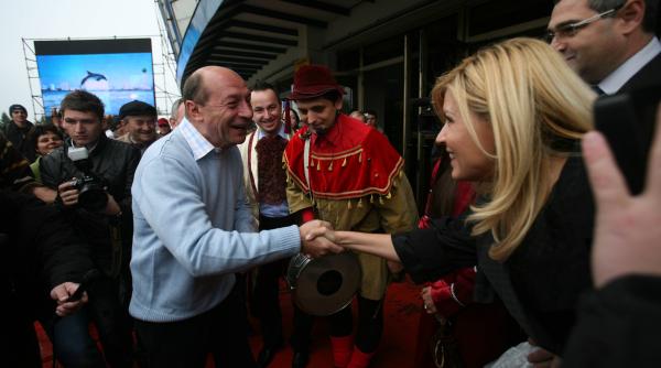 rocada elena udrea traian basescu facem schimb de birouri