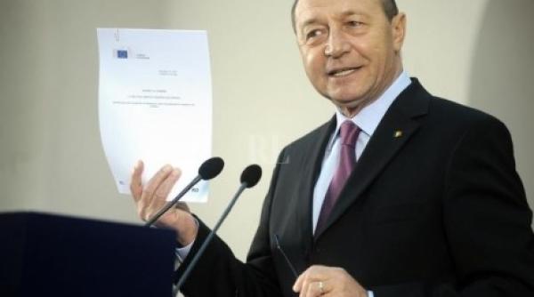 basescu nu raman pre edinte nicio zi in plus ar fi ilegal