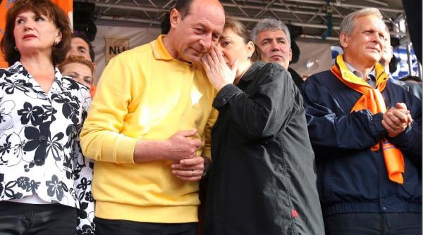 macovei basescu razboi total i eu ma consider tradata de pre edinte