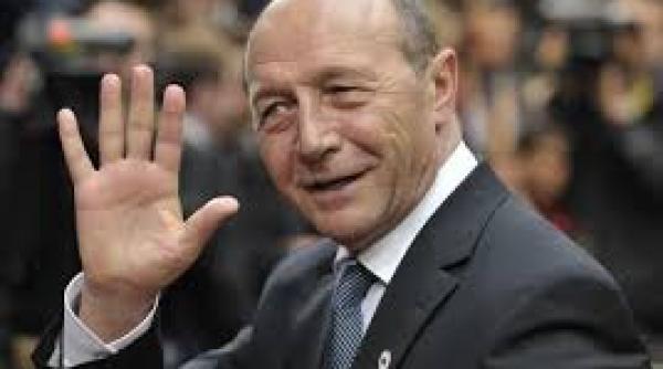 traian basescu decret de decorare pentru preafericitul parinte teofil al iii lea patriarhul ierusalimului si al intregii palestine