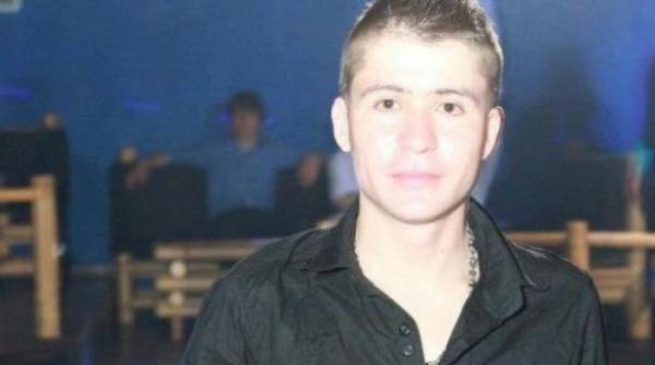 tanar din segarcea mort de sida iubite infectate cu hiv romania in presa britanica