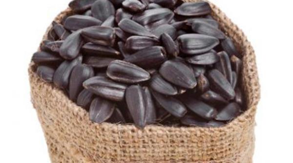 bancul zilei o batrana face afaceri cu semin e