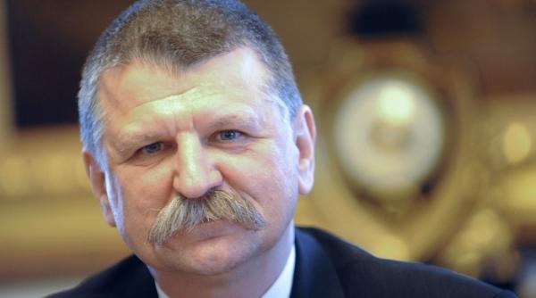 laszlo kover eful parlamentului maghiar amenin a bruxelles ul cu ie irea ungariei din ue