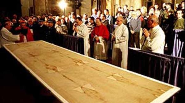 mit adevarul despre giulgiul din torino a iesit la iveala