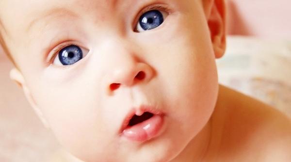 bebelu i nascu i prin cezariana risc mai mare de autism