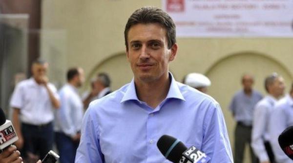 catalin ivan avertizeaza klaus iohannis da romania pe mana pdl