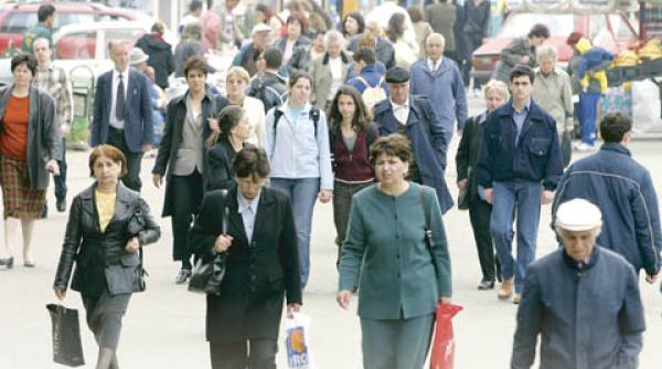 alegeri preziden iale 2014 peste 18 000 000 de cetateni cu drept de vot a tepta i duminica la urne