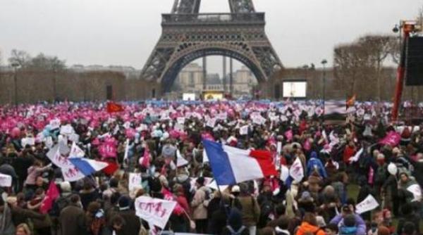 protest paris peste 1000 de persoane au ie it in strada