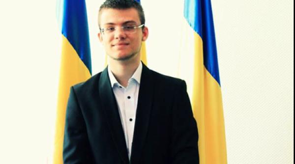 un student spune ca depune plangere penala impotriva lui ponta costoiu pricopie i cazanciuc