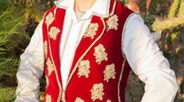 cristi din banat recunoaprc c8prc 99te  prc e2prc 80prc 9csunt gayprc e2prc 80prc 9d  cum a reacprc c8prc 9bionat mama lui