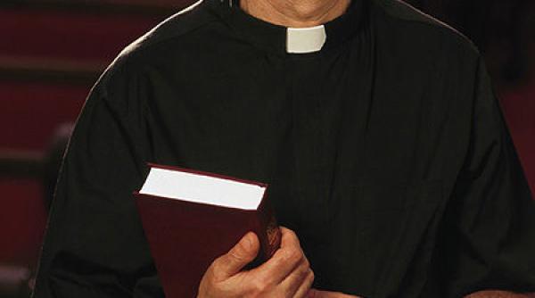 de ce preotii romano catolici nu au voie sa se insoare