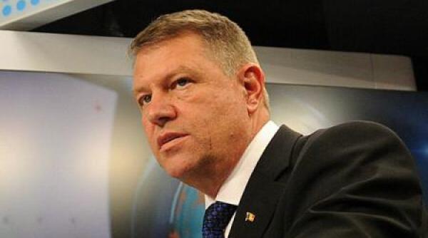 dezbatere electorala victor ponta klaus iohannis la b1 tv iohannis il acuza pe ponta ca are o fixa ie