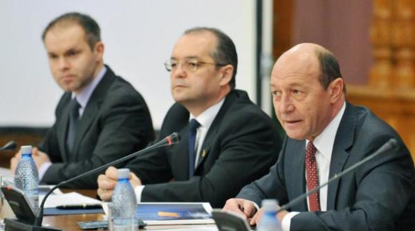 emil boc ii cere demisia lui victor ponta din func ia de premier