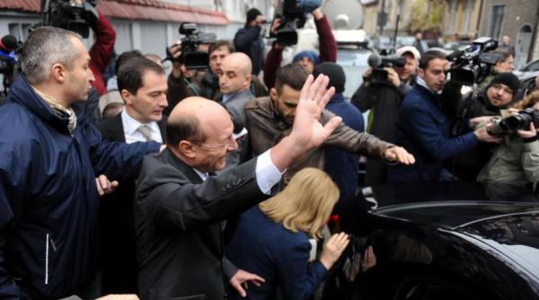 traian basescu primul mesaj pentru klaus iohannis