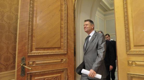 iohannis este la mana lui basescu spune savaliuc