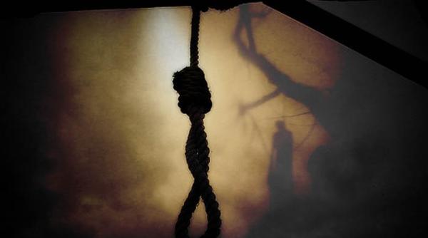 angajata la prefectura  gasita spanzurata  dupa ce a fost audiata de dna