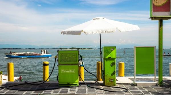 benzina din apa si aer  invenprc c8prc 9bie revoluprc c8prc 9bionara  produsa de o companie germana