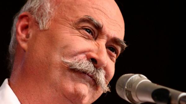 tudor gheorghe ce blestem pe noi dupa un presedinte care chinuie limba engleza avem unul care chinuie limba romana