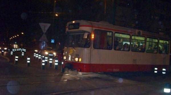 actor din timi oara agresat de ca iva romi intr un tramvai