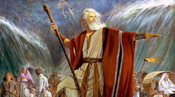 cum a reusit moise sa desparta apele marii rosii