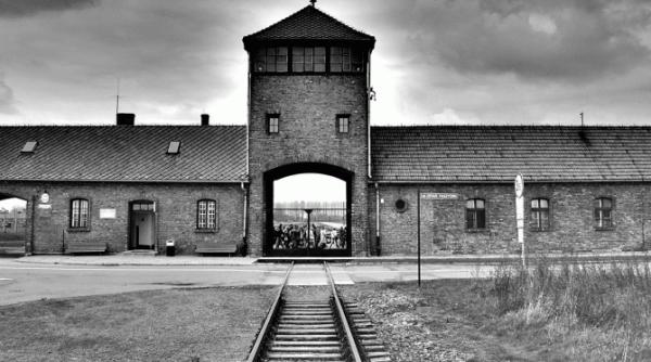 destin extraordinar a scapat de camerele de gazare de la auschwitz i impline te 101 ani