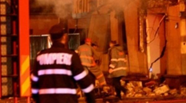 explozie intr un bloc din targu mure un copil si o femeie rani i