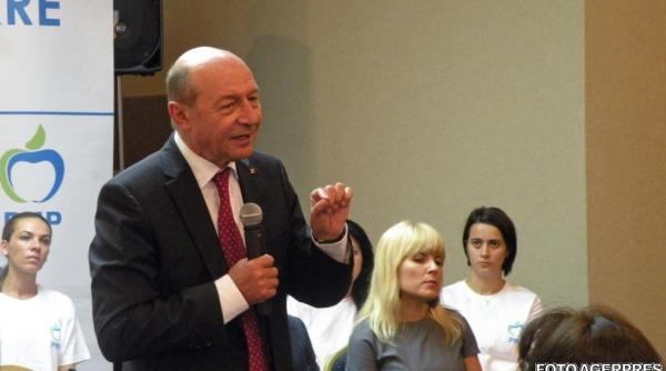 pmp invita ie pentru traian basescu ce spune elena udrea