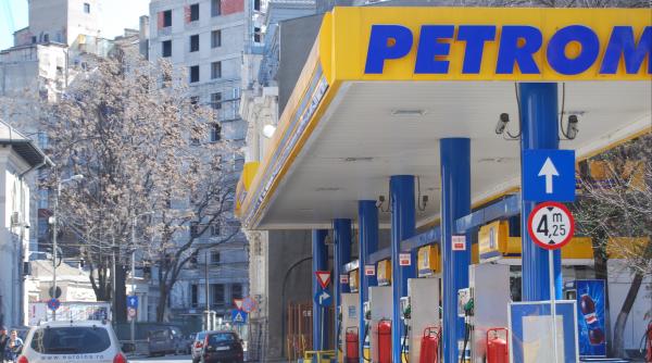 petrom scade din nou pre urile la combustibili
