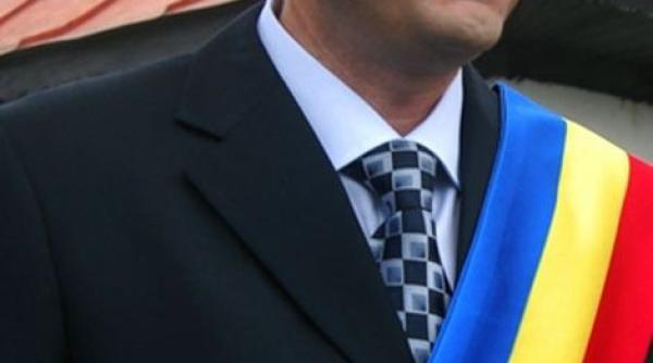 primari apolitici propunerea lui robert negoi a primarul sectorului 3