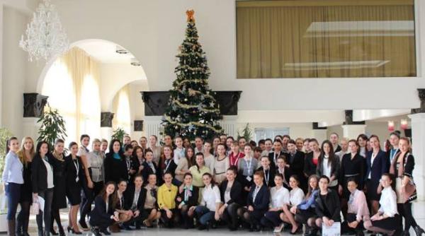 prima promo ie de stewardese la cluj colite pe bani europeni