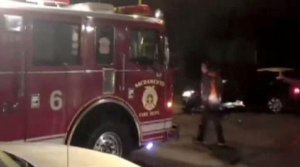 un labrador si a salvat stapanul din casa cuprinsa de flacari video