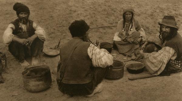 horoscop iganesc afla ce zodie e ti potrivit unui neam recunoscut pentru citirea viitorului