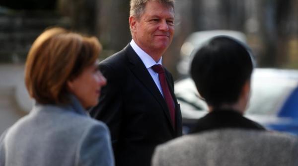 klaus iohannis nu cedeaza la presiunea basi tilor lista consilierilor preziden iali