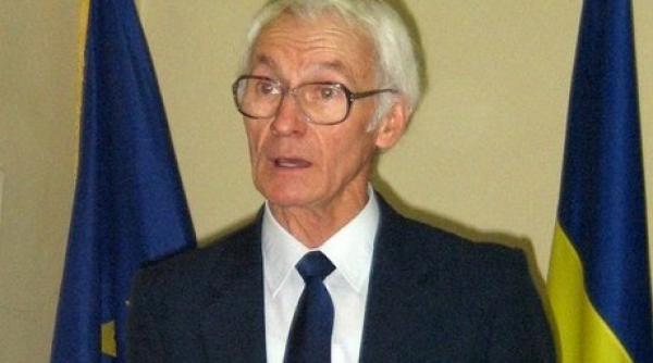 octav bjoza presedintele asociatiei fostilor detinuti politici decorat de pre edintele klaus iohannis