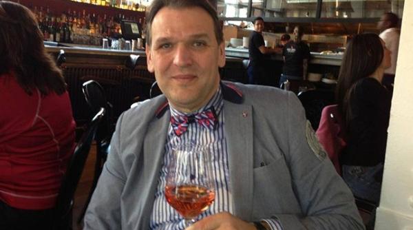 primarul care a dat 600 de euro pe un co de gunoi