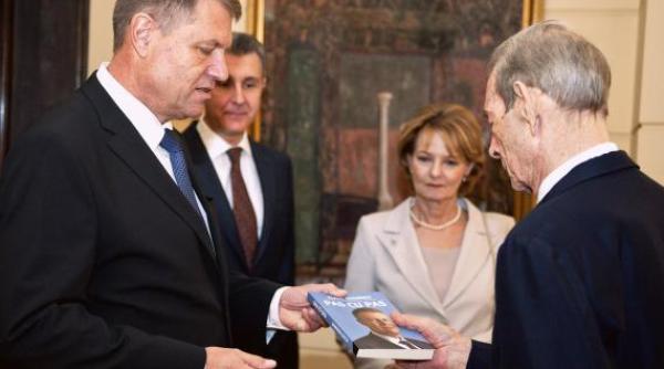 iohannis versus basescu despre abdicarea regelui mihai  ce cred cei doi preprc c8prc 99edinprc c8prc 9bi