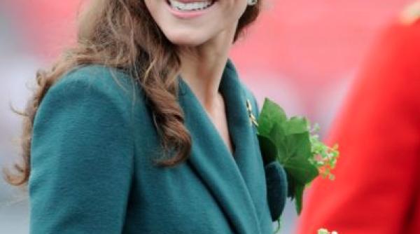 kate middleton desemnata de britanici femeia cel mai bine imbracata
