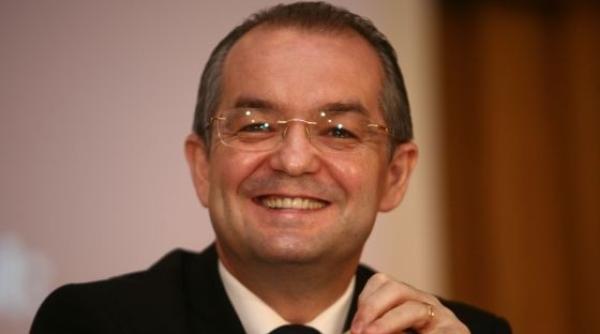 emil boc a cantat din melodiile forma iilor care vor concerta la cluj video