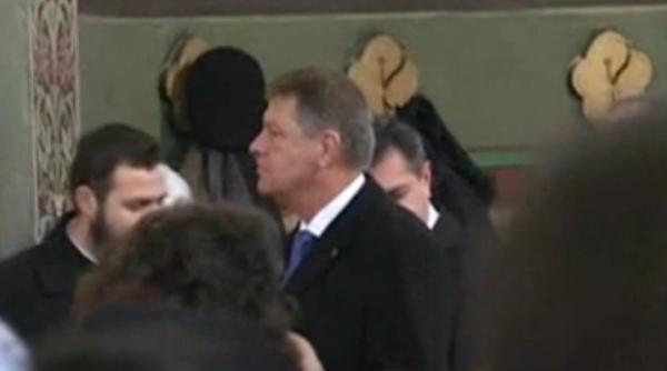 iohannis explica de ce participa la slujba de la sibiu