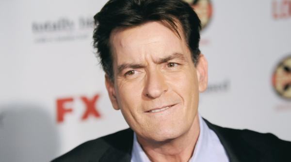 charlie sheen veste trista pentru fani