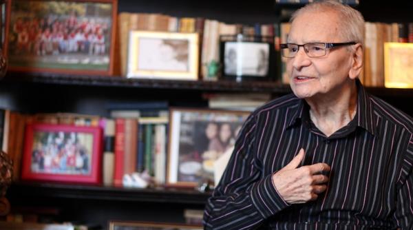 teatrul de comedie aniversare comedia remix un document colectiv