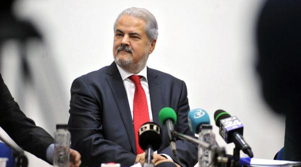 adrian nastase doua solu ii pentru klaus iohannis precedentul experimentul geoana