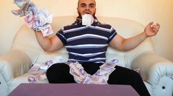 aranul cu maserati s a intors face baie in lire sterline video