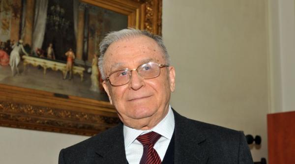 ion iliescu  zi onomastica in familie  fostul presedinte nu va primi oaspeti